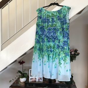 NWT. Pretty blue/green dress